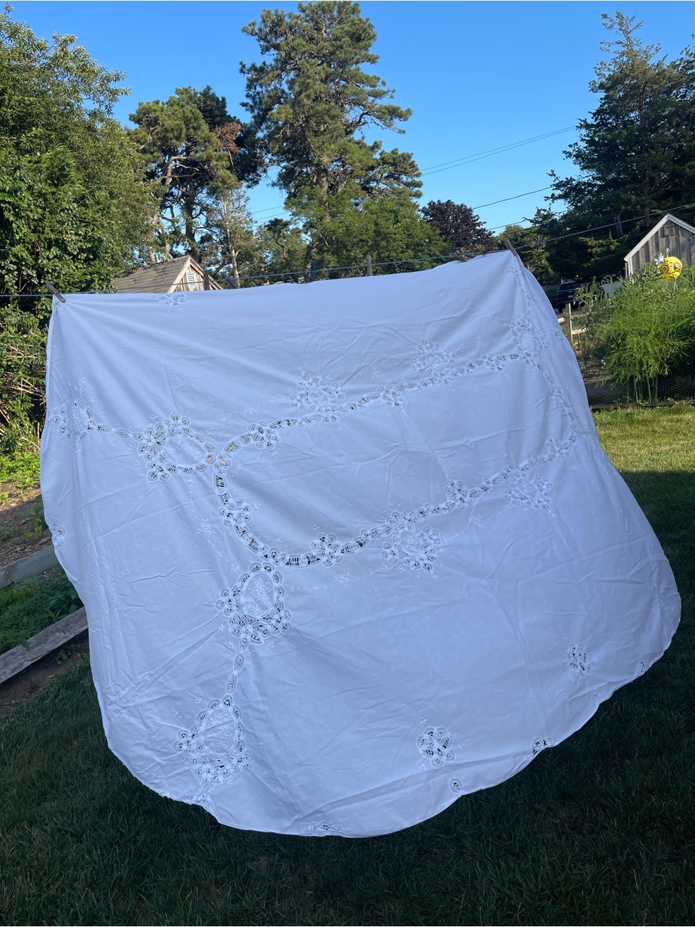 Vintage White Eyelet Embroidered Tablecloth - Elegant Cutwork Linen-Cotton - Picture 4 of 4